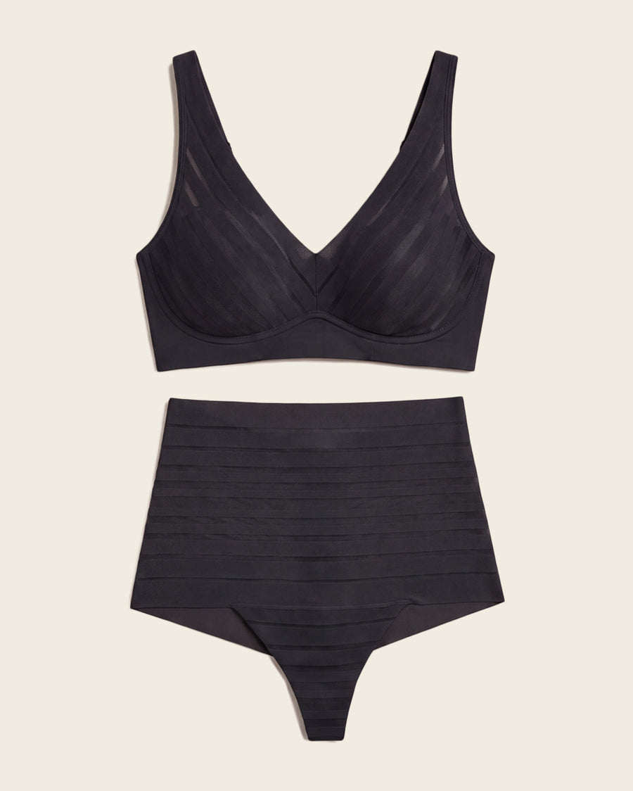 Daily Bra & UltraStripe Undetectable in Black  |Leonisa