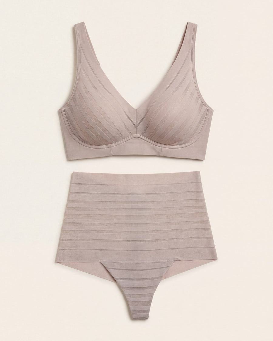 Daily Bra & UltraStripe Undetectable in Nude  |Leonisa