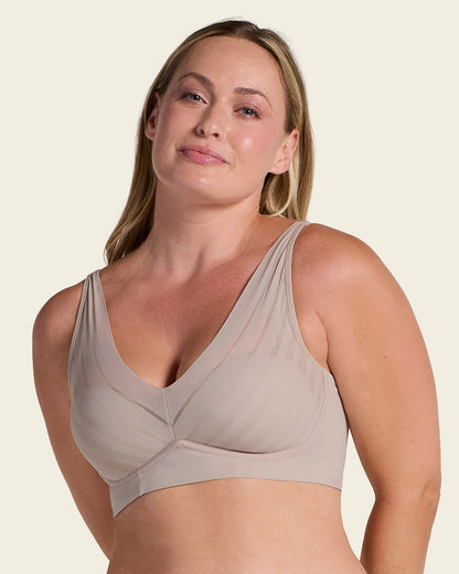 Daily Bra & Stripe Undetectable in Nude  |Leonisa